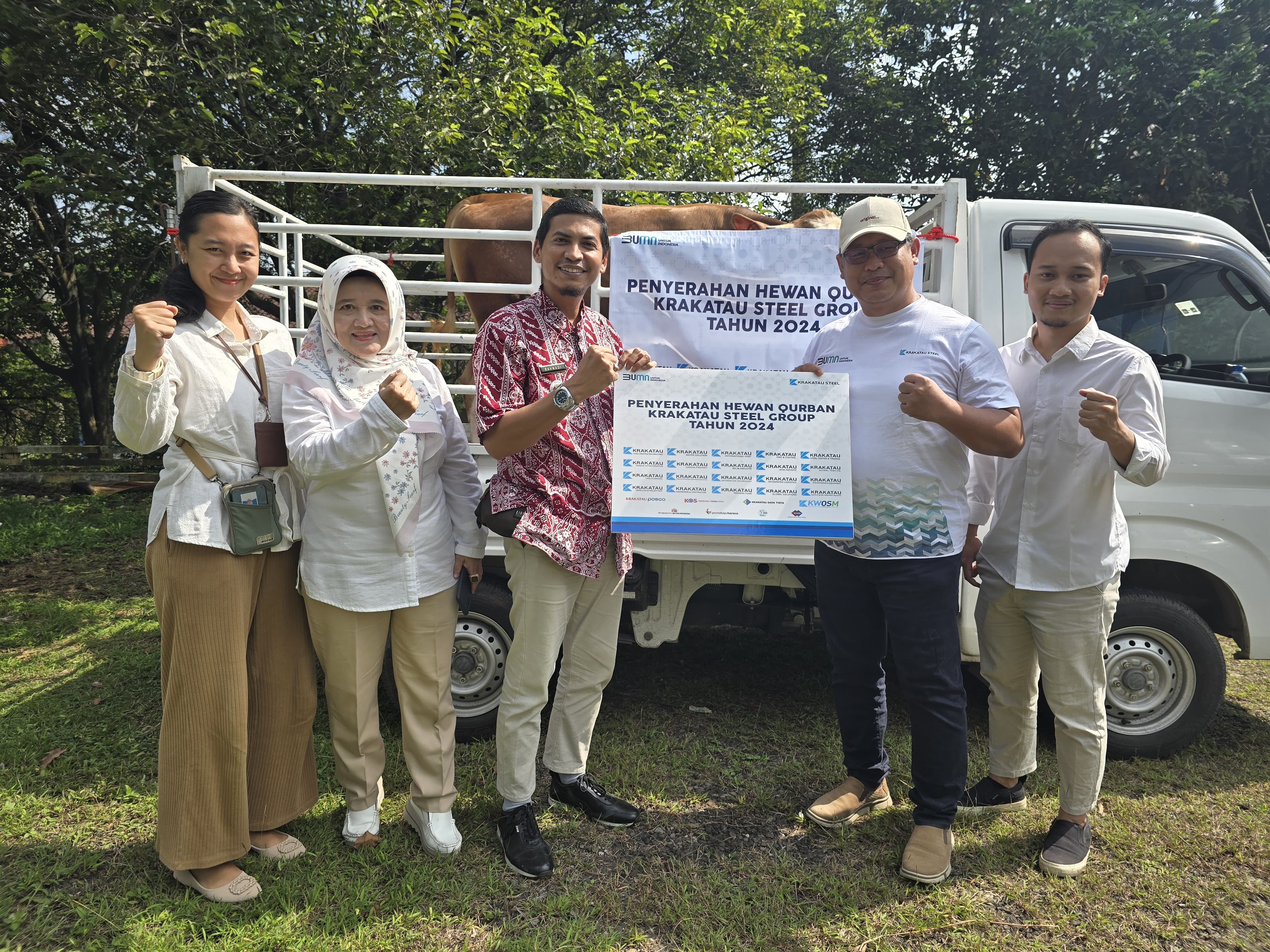 DPKS Menyerahkan Hewan Qurban Idul Adha 1445 H